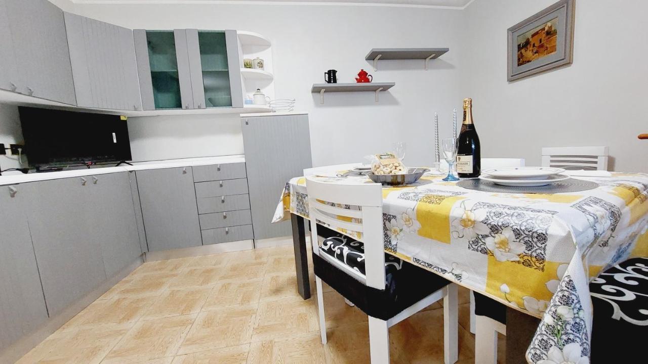 Appartamento Gardenia ナルド エクステリア 写真